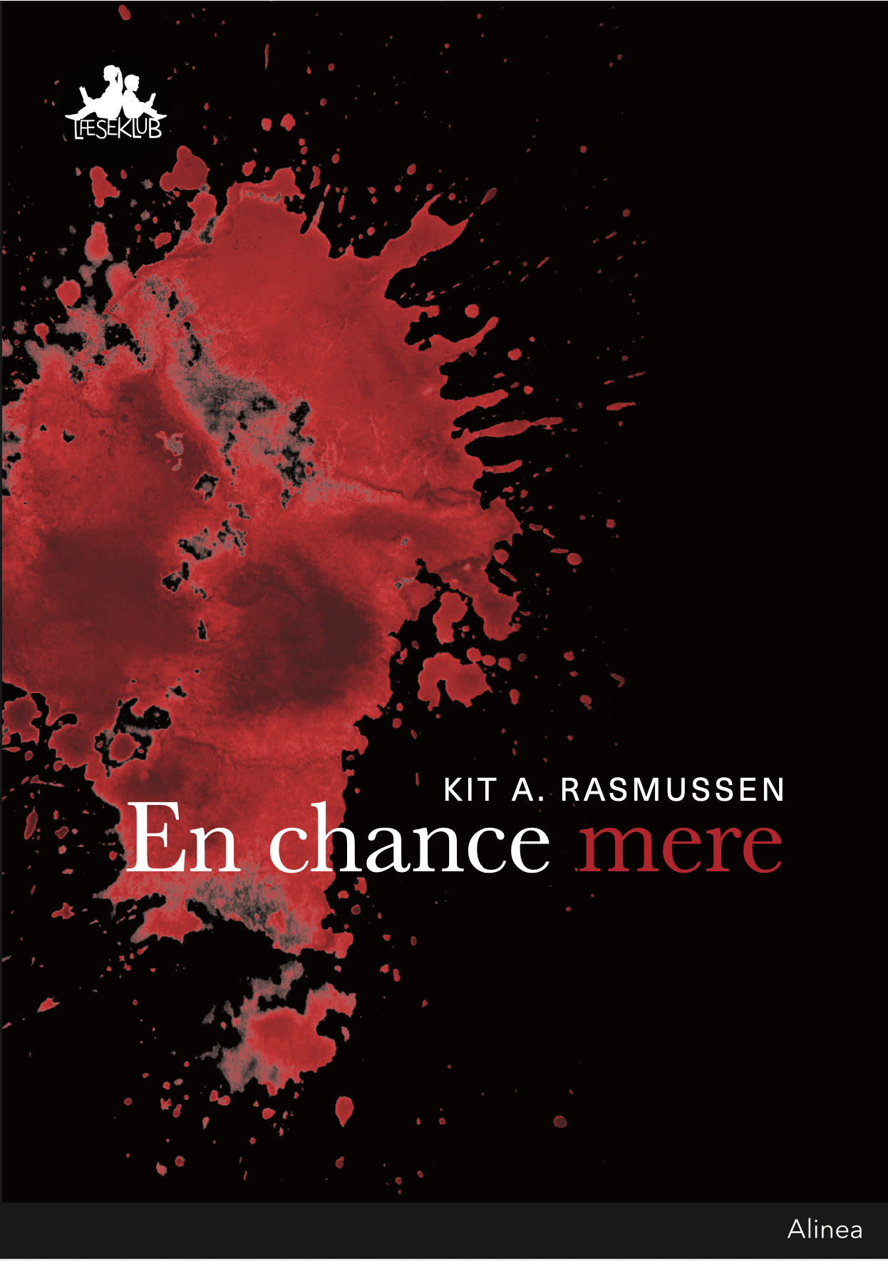 En chance mere

„Det er, som om vi bliver forfulgt. Af døden.“
Mor skæver til mig, og hun fortsætter: „Der var den unge mand i byen, hvor vi boede før. Han var kun lidt ældre end Oskar. Og pludselig var han død.“
„Arh, han ...“ starter far, men mor er ikke til at stoppe. „Og før det var det vores genbo. I den anden by. Altså, hvad fanden sker der? Bliver vi forfulgt? Eller er vi forbandet eller hvad?“ Hendes stemme er skinger. Jeg har lyst til at lægge hænderne for ørerne.
Mest fordi hun har ret.

Oskars nabo er blevet dræbt under mystiske omstændigheder. Og selvom Oskar og hans forældre kun lige er flyttet ind i den nye lejlighed, retter politiet hurtigt blikket mod dem. Der er tidligere sket forbrydelser i nærheden af dem, men det betyder jo ikke, at de har noget med naboens død at gøre. Vel?

En chance mere følger op på begivenhederne i forgængeren Én chance og tager læseren med ind i et univers fuld af ubesvarede spørgsmål, blodige mordvåben og hemmeligheder, der rækker langt tilbage i tiden.

Bog skrevet af Kit A. Rasmussen